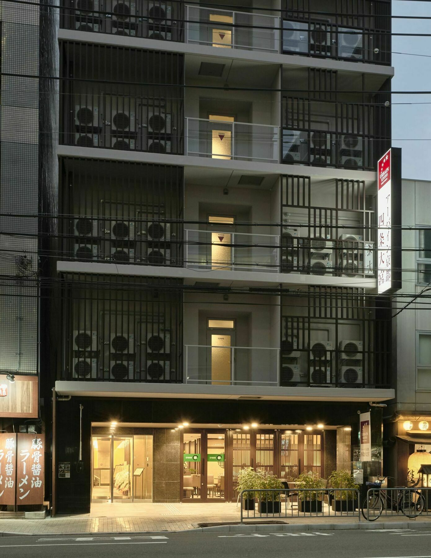 Отель Urbain Kyoto Shijo Omiya Экстерьер фото